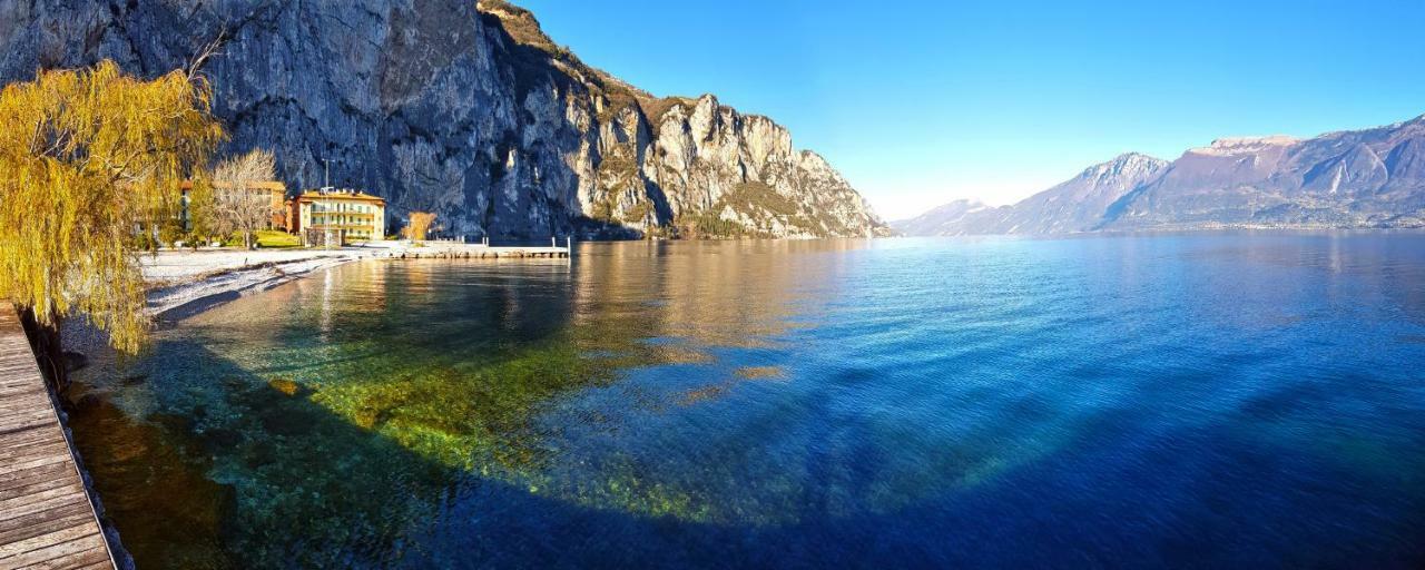 Campione Splendid View By Gardadomusmea Apartment Campione del Garda Exterior photo